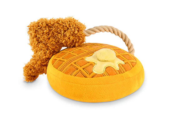 P.L.A.Y. – Collection brunch - Peluche poulet et gauffre